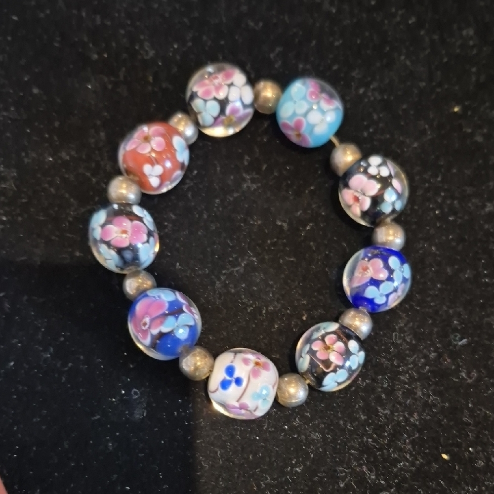 Floral Beaded Bracelet